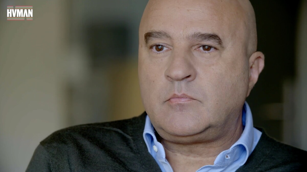 John Van Den Heuvel Ontvoerd John van den Heuvel regelmatig in tranen door Ontvoerd Een John Van Den Heuvel Ontvoerd John van den Heuvel regelmatig in tranen door Ontvoerd Een
